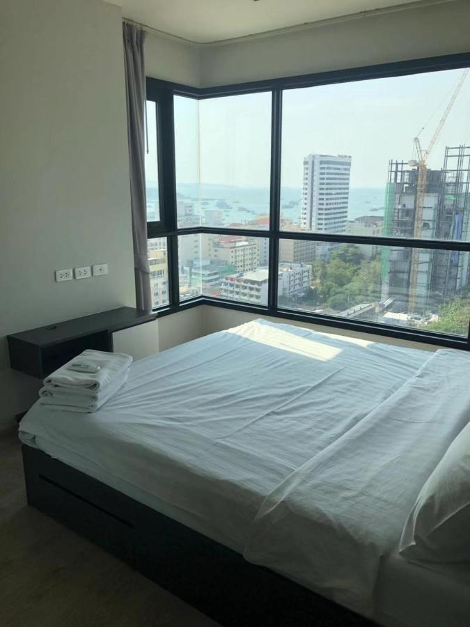 The Base Central Pattaya Seaview Exterior foto