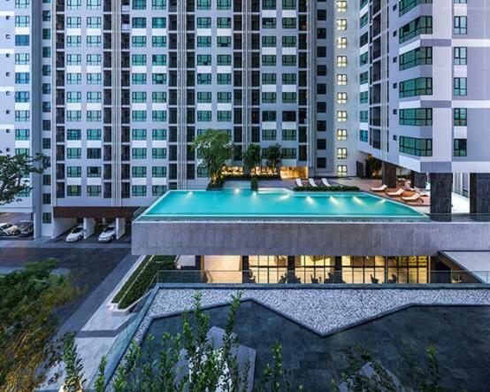 The Base Central Pattaya Seaview Exterior foto